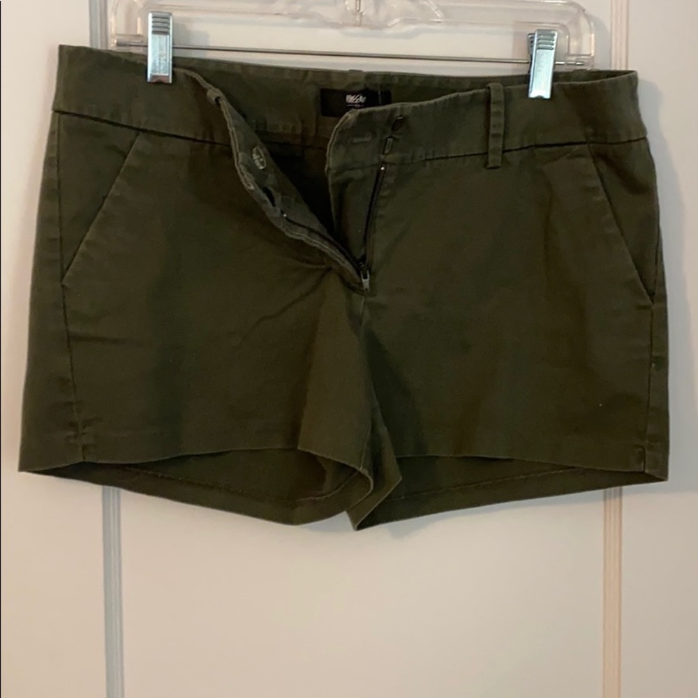 Mossimo army green shorts